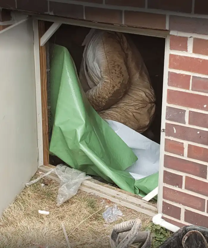 vapor barriers installed in crawl space