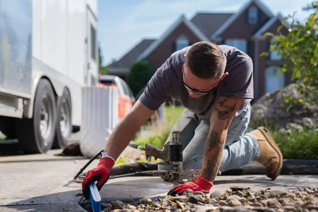 Concrete leveling polyurethane injection