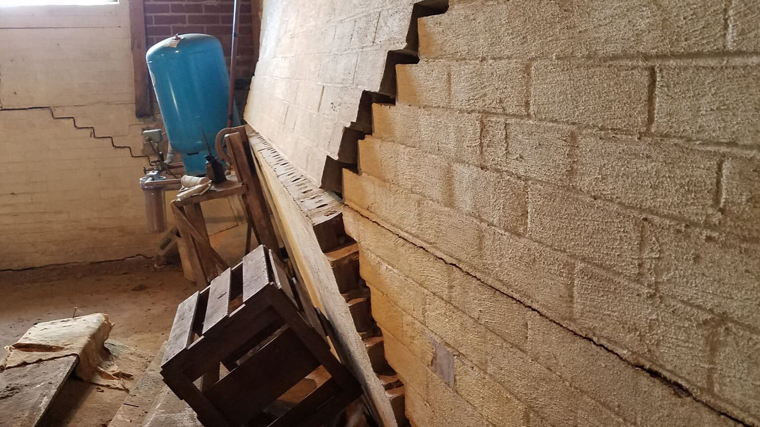 Bowing basement walls